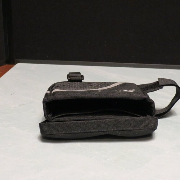 Serfas Stem Mount Magnetic Closure Bike Bag Size Sm - Picture 3 of 7